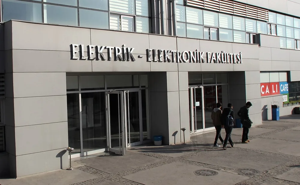 YILDIZ TEKNİK ÜNİVERSİTESİ ELEKTRONİK FAKÜLTESİ ÇATI YALITIMI İŞİ